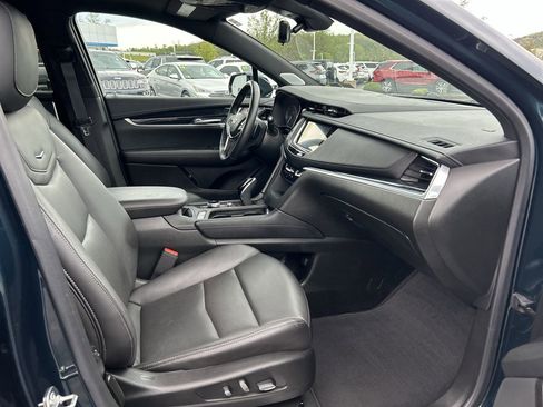 Used 2024 Cadillac XT5 Premium Luxury w/ Technology Package AWD/4WD image 14