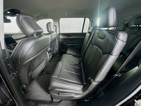 Used 2023 Jeep Grand Cherokee L Limited RWD image 28
