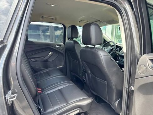 Used 2017 Ford Escape Titanium FWD image 12
