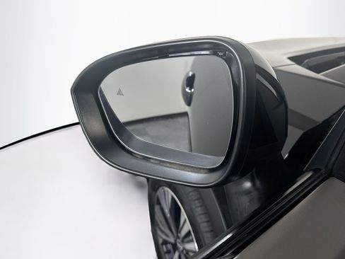 Used 2023 Nissan Rogue SV w/ SV Premium B Package image 16