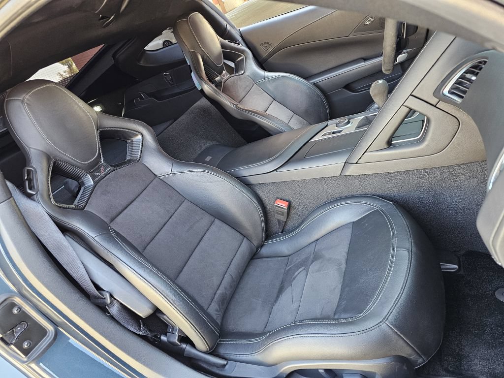 Used 2019 Chevrolet Corvette Z06 RWD image 23