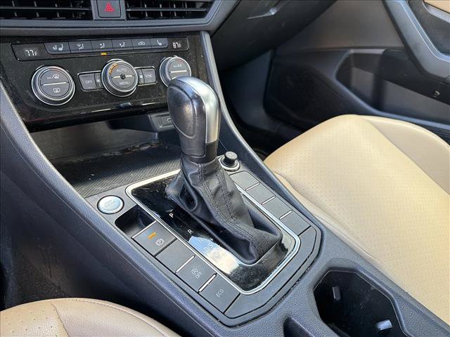 Used 2020 Volkswagen Jetta SE FWD image 21