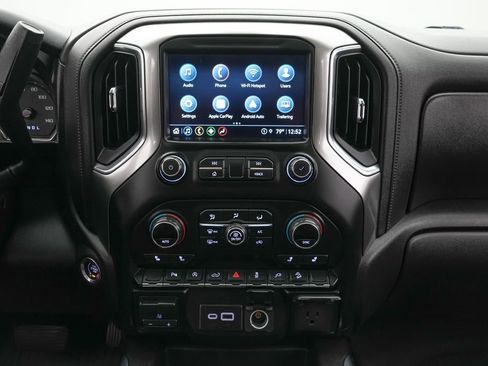 Used 2021 Chevrolet Silverado 1500 LT Trail Boss w/ Convenience Package II AWD/4WD image 17