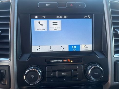 Used 2017 Ford F150 Lariat image 23