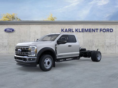 New 2026 Ford F450 XL w/ XL Chrome Package image 1