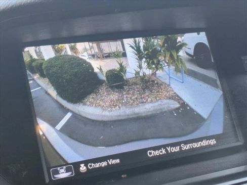 Used 2020 Acura MDX SH-AWD image 12