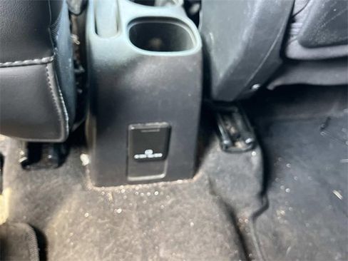 Used 2017 Chevrolet Trax LT w/ LT Convenience Package image 16