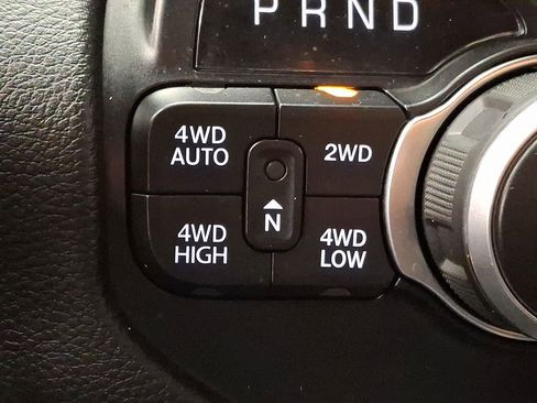 Used 2019 RAM 1500 Big Horn AWD/4WD image 19