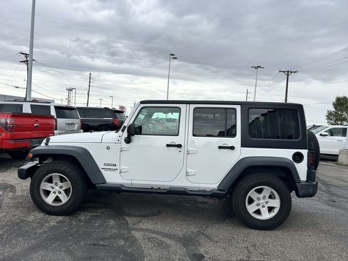 Used 2016 Jeep Wrangler Unlimited Sport w/ Quick Order Package 24S AWD/4WD image 2