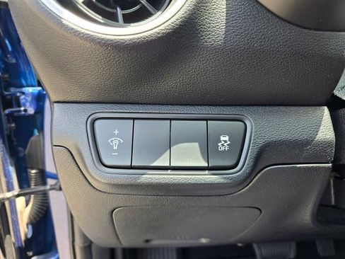 Used 2023 Kia Forte LXS FWD image 19