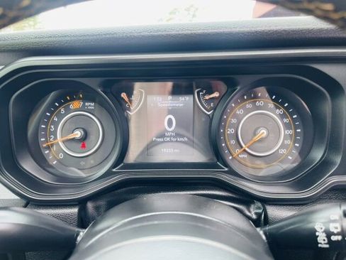 Used 2024 Jeep Wrangler Unlimited Sport AWD/4WD image 23