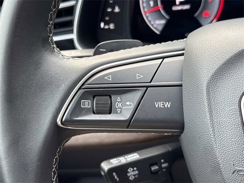 Used 2025 Audi Q8 Prestige image 30