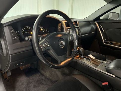 Used 2006 Cadillac XLR V RWD image 10