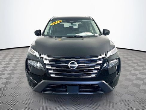 Certified 2024 Nissan Rogue SV w/ SV Premium Package AWD/4WD image 4