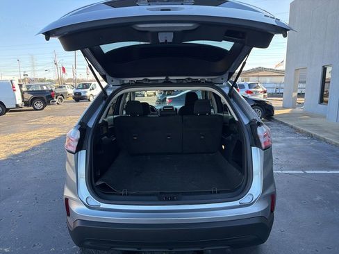 Used 2023 Ford Edge SE image 24