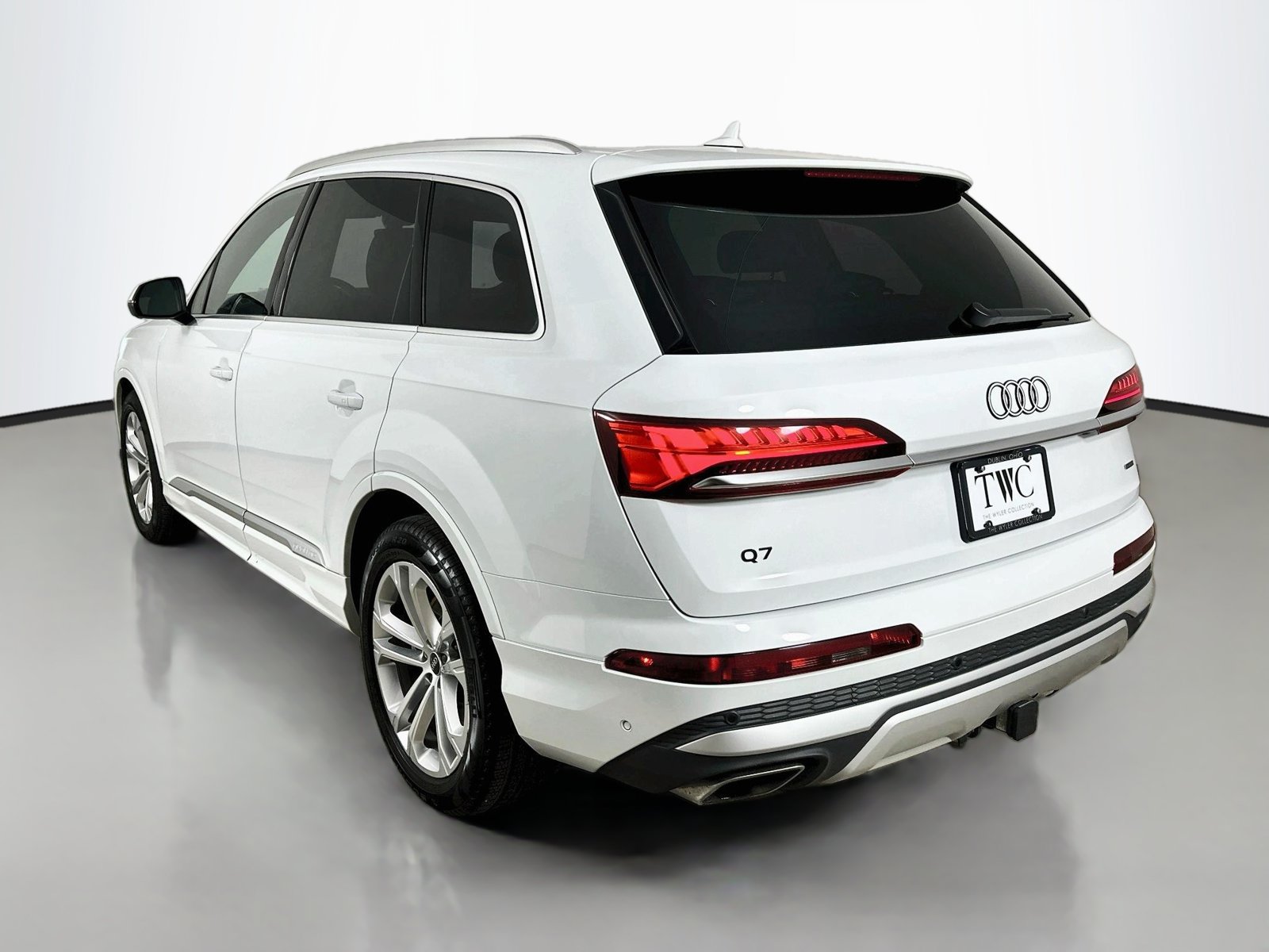 Certified 2026 Audi Q7 3.0T Premium Plus w/ Premium Plus Package AWD/4WD image 7