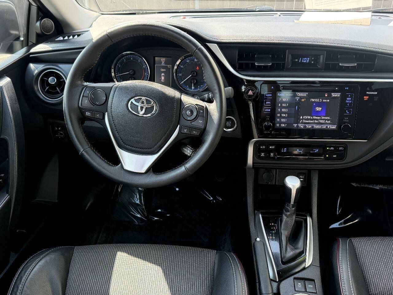 Used 2017 Toyota Corolla SE 50th Anniversary FWD image 7