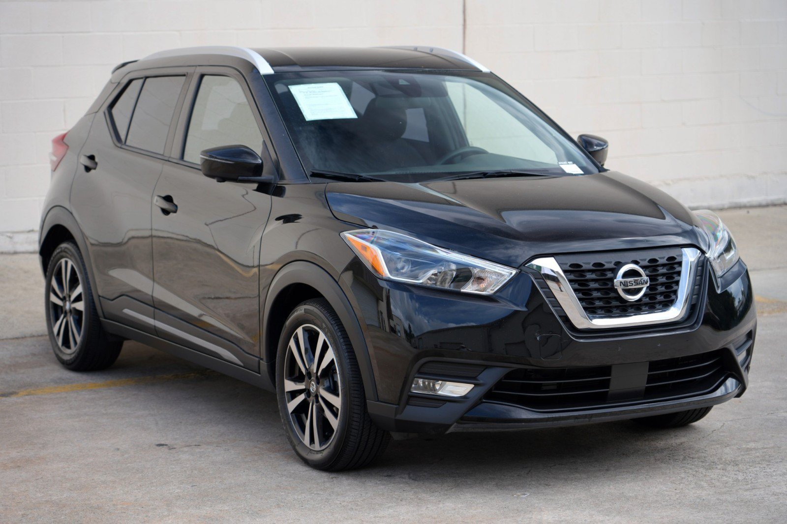 Used 2020 Nissan Kicks SR FWD image 44
