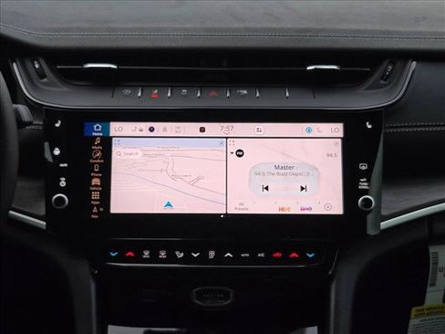 New 2026 Jeep Grand Cherokee Altitude image 12