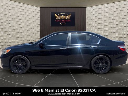 Used 2017 Honda Accord Sport image 7