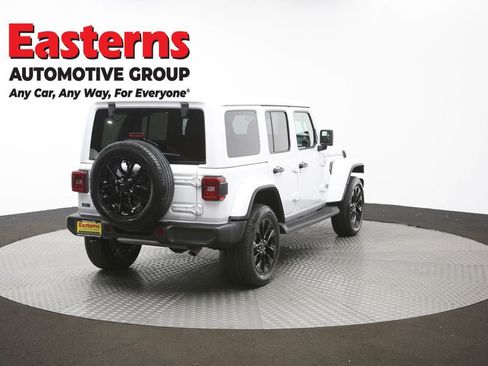 Used 2025 Jeep Wrangler Unlimited Sahara image 39