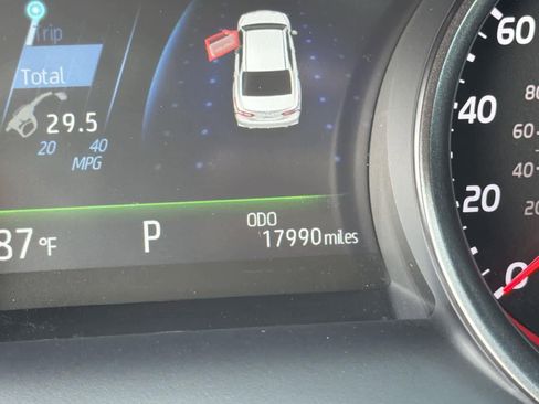 Used 2024 Toyota Camry XSE image 19