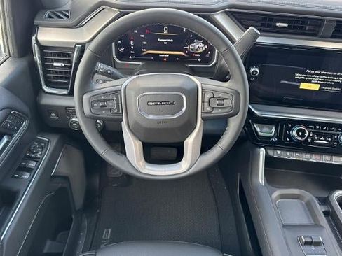 New 2026 GMC Sierra 2500 Denali w/ Denali Reserve Package image 15