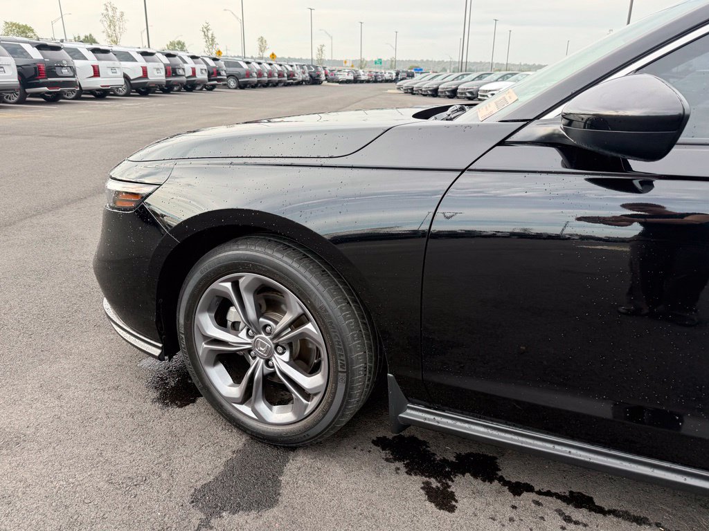 Used 2023 Honda Accord EX image 29
