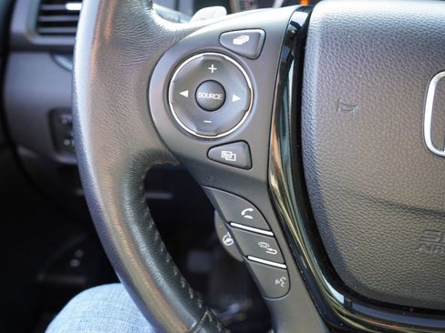 Used 2018 Honda Pilot Elite image 39