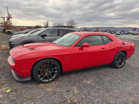 Used 2022 Dodge Challenger R/T Scat Pack w/ Plus Package image 36