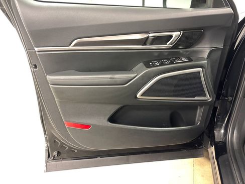 Used 2025 Kia Telluride S image 20