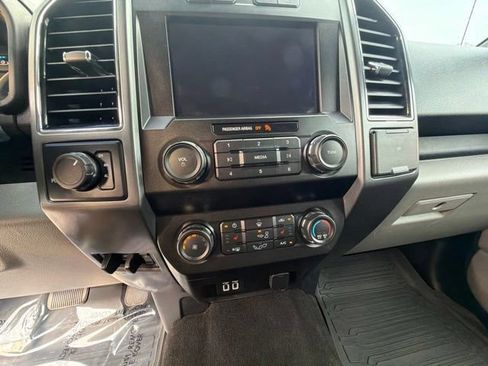 Used 2019 Ford F150 XLT w/ Equipment Group 302A Luxury AWD/4WD image 22