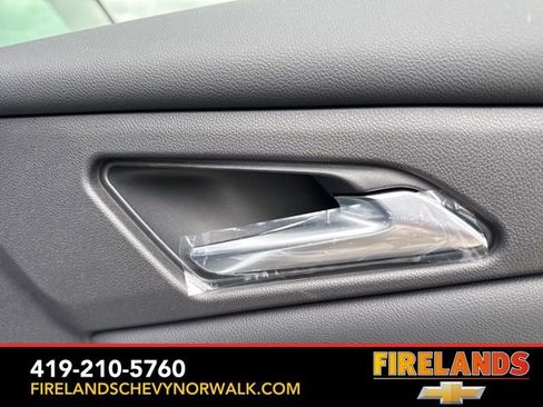 New 2025 Chevrolet Traverse LT w/ Enhanced Driving Package image 44