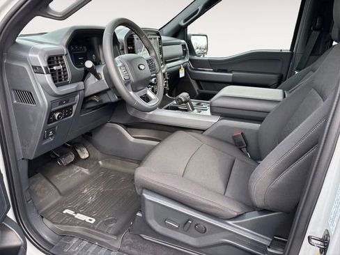 New 2026 Ford F150 XLT w/ Equipment Group 302A MID image 9