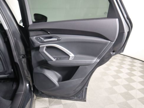 Used 2025 Audi Q5 Premium w/ Convenience Package image 30