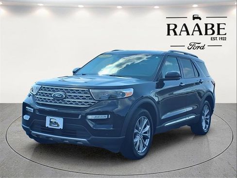 Used 2022 Ford Explorer Limited w/ Equipment Group 301A image 3