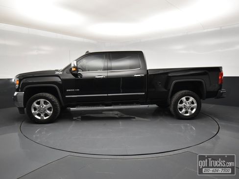 Used 2017 GMC Sierra 2500 SLT image 3