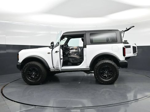 Used 2023 Ford Bronco Wildtrak AWD/4WD image 30