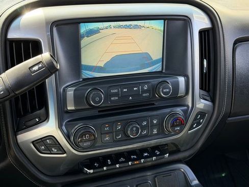 Used 2018 Chevrolet Silverado 1500 LTZ Z71 w/ Redline Edition AWD/4WD image 18