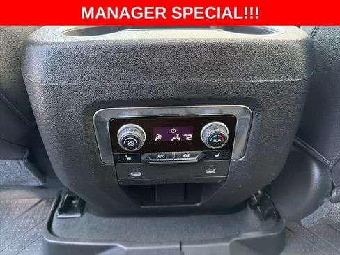 Used 2021 Chevrolet Tahoe Z71 w/ Z71 Signature Package AWD/4WD image 21