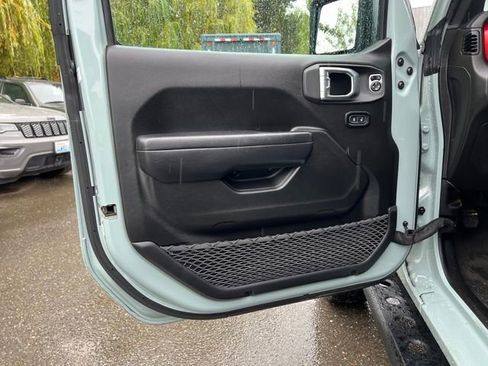Used 2023 Jeep Wrangler Rubicon image 16