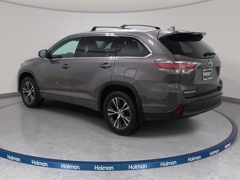 Used 2016 Toyota Highlander XLE image 8