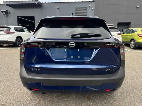 New 2026 Nissan Kicks SV w/ Cold Weather Package image 5
