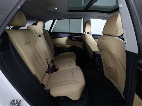 Used 2019 Audi Q8 Prestige image 11