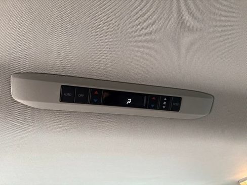 Used 2023 Toyota Sienna XLE w/ XLE Plus Package AWD/4WD image 28