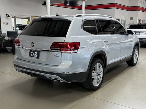 Used 2018 Volkswagen Atlas SEL Premium AWD/4WD image 2