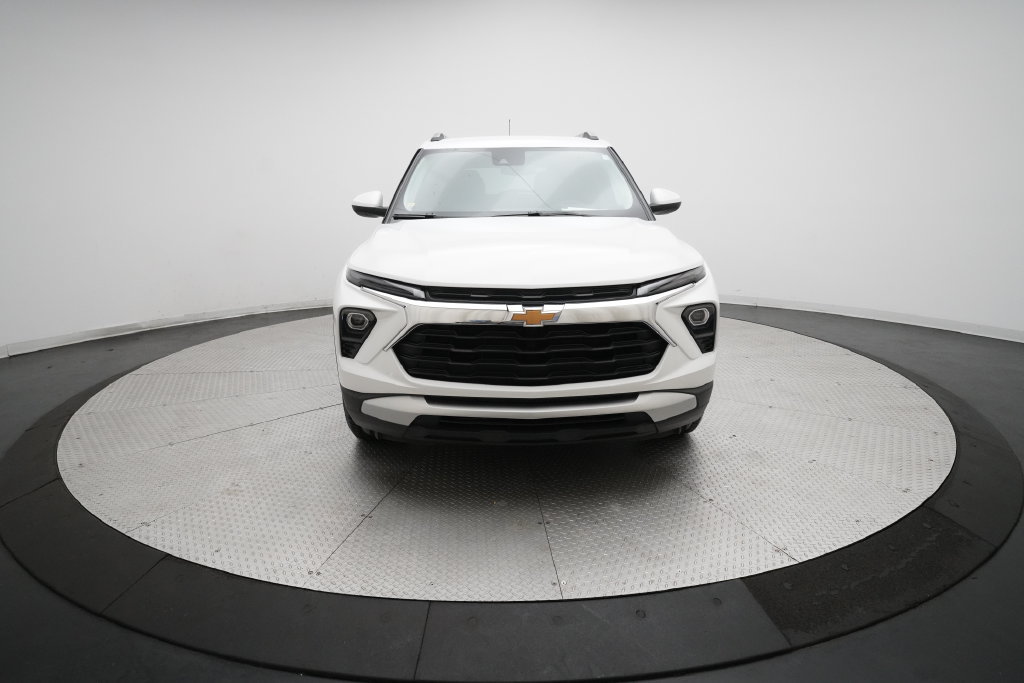 Used 2025 Chevrolet TrailBlazer LT AWD/4WD image 11