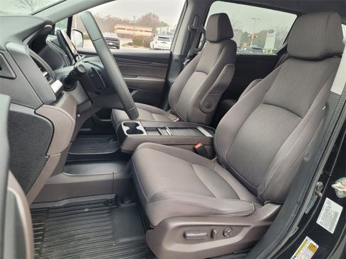 Used 2019 Honda Odyssey EX image 5