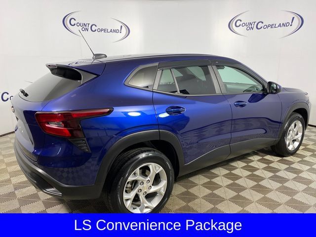 Certified 2024 Chevrolet Trax LS w/ LS Convenience Package FWD image 7