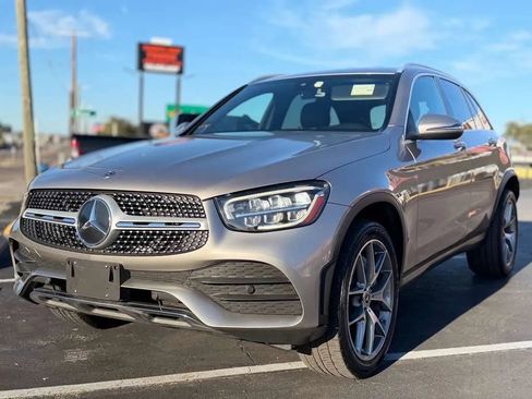Used 2020 Mercedes-Benz GLC 300 GLC 300 4MATIC Sport Utility 4 image 47